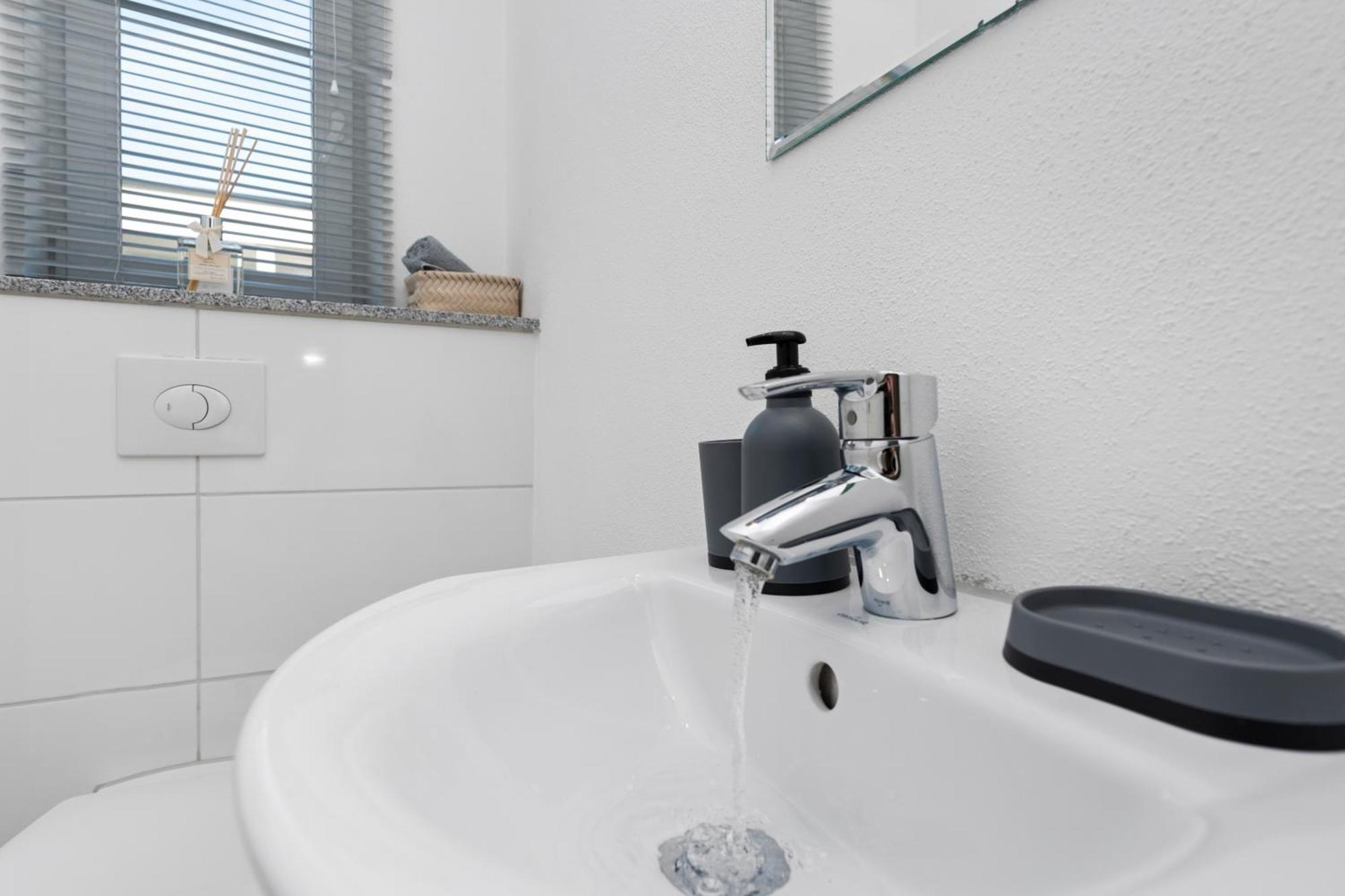 Seeschilf Apartments In FDH Chambre photo
